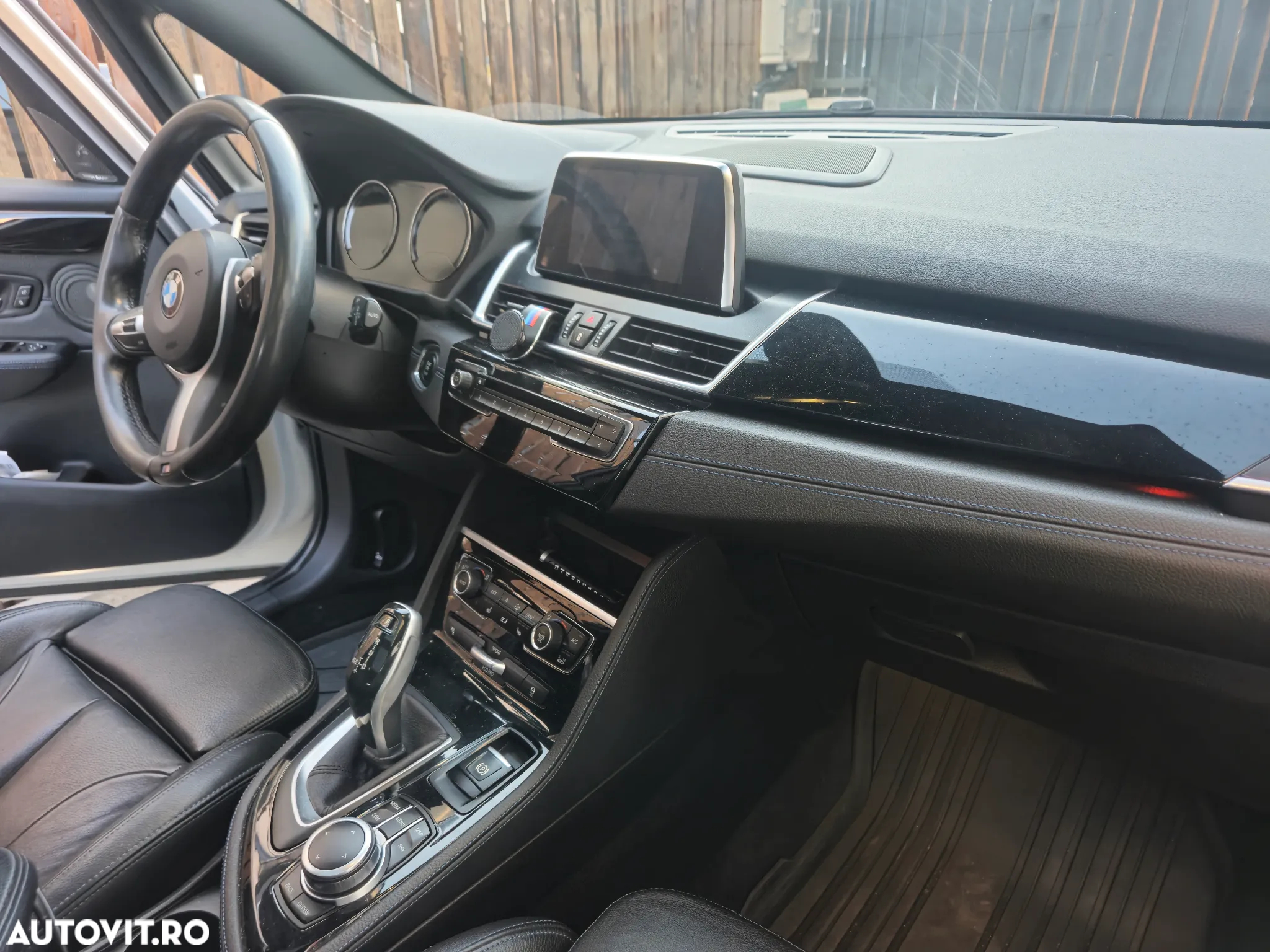 BMW Seria 2 218d xDrive AT - 12