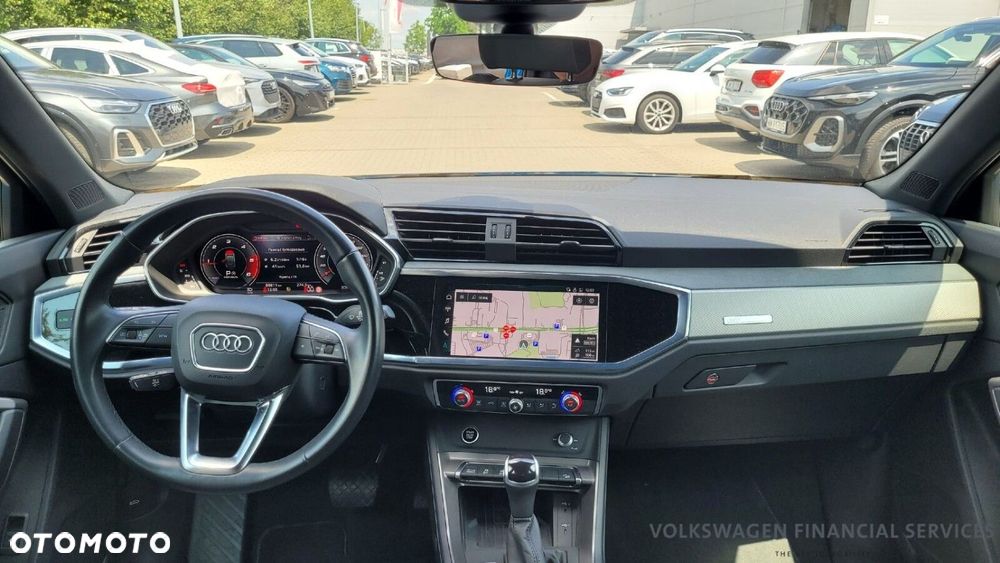 Audi Q3 Sportback - 11