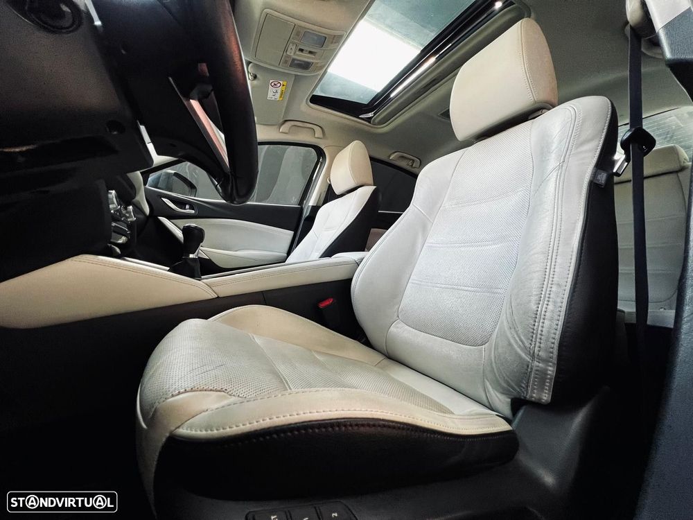 Mazda 6 M6 2.2 SKY-D Excellence Navi - 36