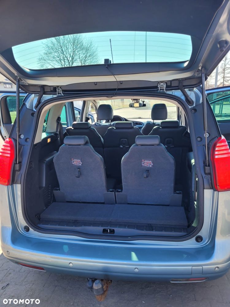 Peugeot 5008 2.0 HDi Premium + - 16