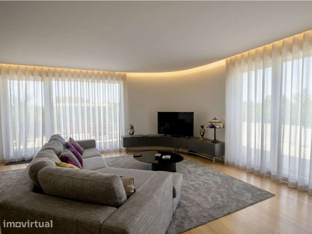 Penthouse T4 | Praça Velasquez | Terraço Privativo com Jacuzzi - Grande imagem: 3/21