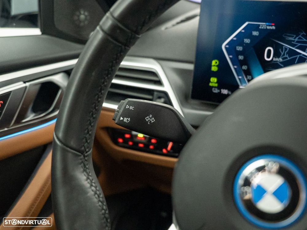 BMW i4 - 24