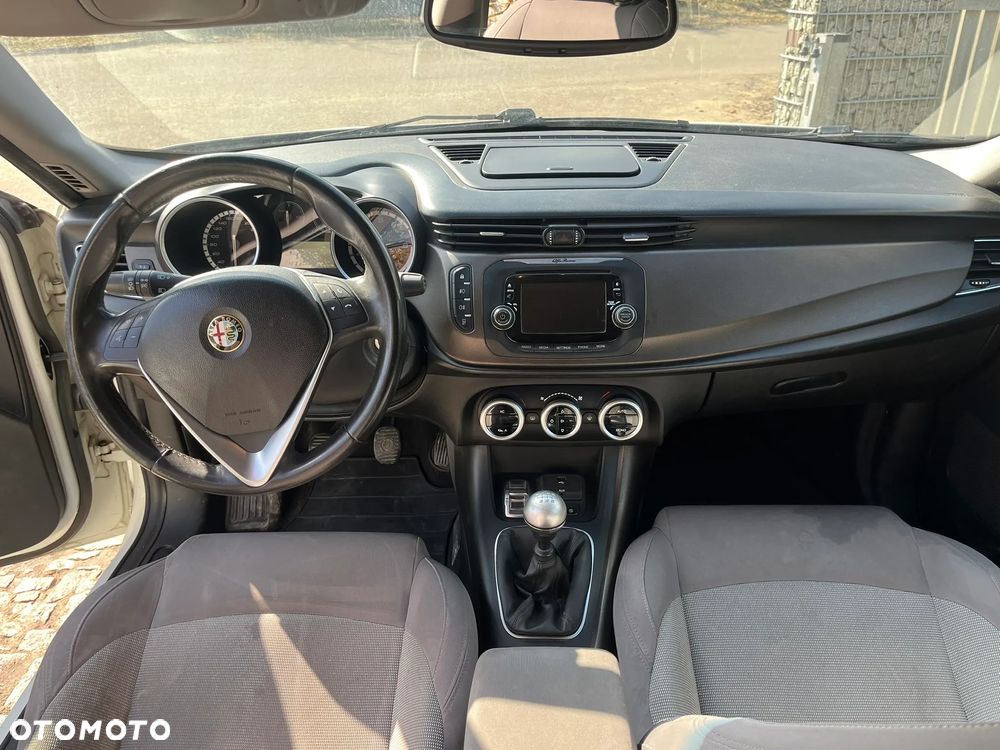 Alfa Romeo Giulietta 1.4 TB MultiAir Distinctive - 5