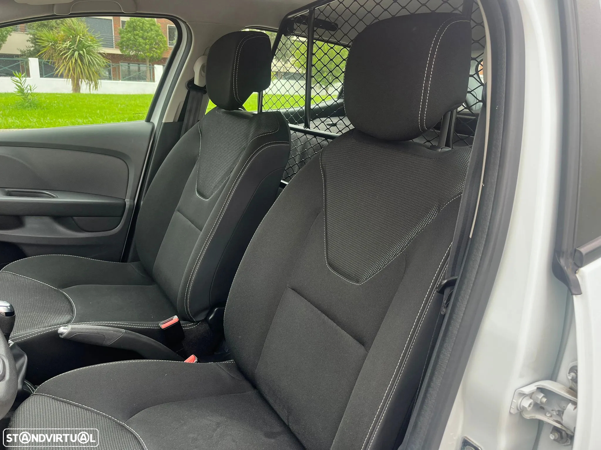 Renault CLIO 1.5 dCI 75cv - ZEN - AC - IVA DEDUTÍVEL - 23