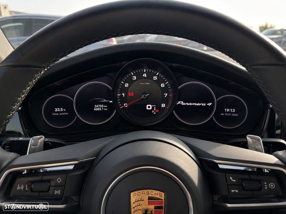 Porsche Panamera 4 - 13