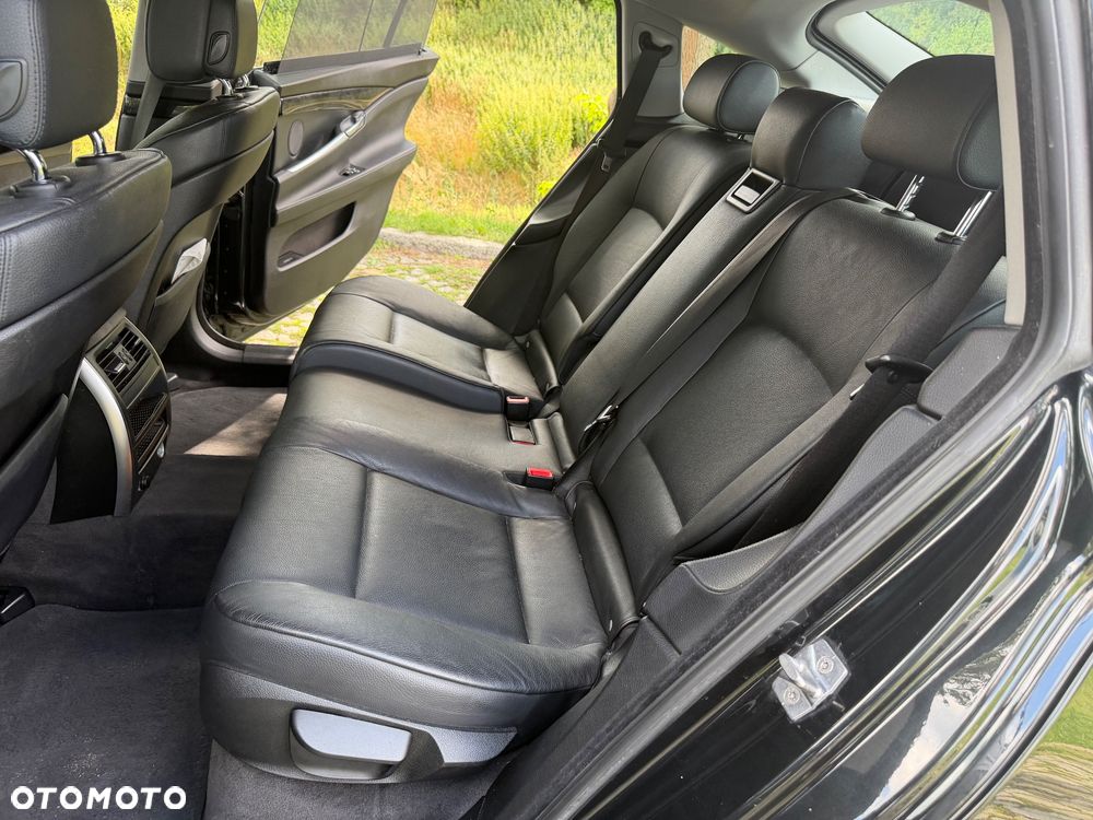 BMW 5GT 530d - 33