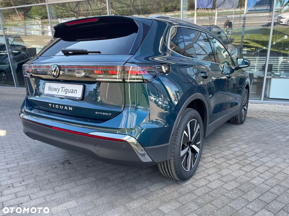 Volkswagen Tiguan - 6