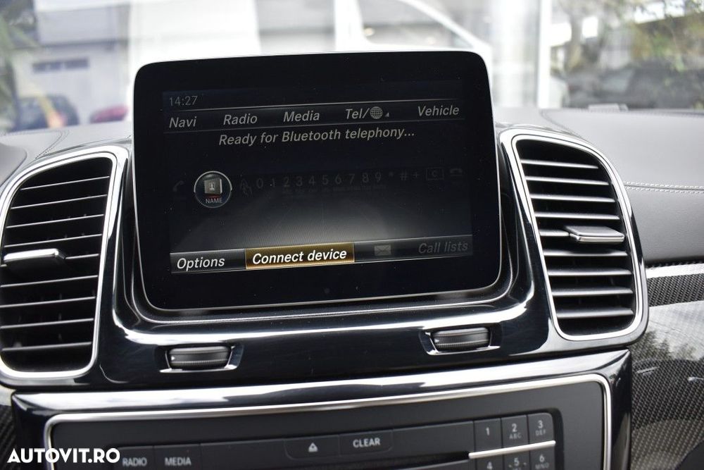 Mercedes-Benz GLS - 32