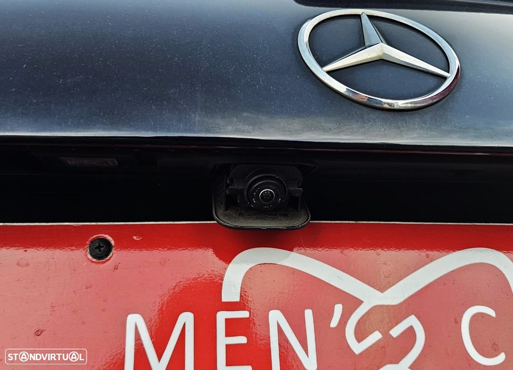 Mercedes-Benz A 180 AMG Line - 16