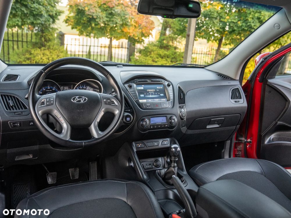 Hyundai ix35 1.6 2WD Fifa World Cup Edition - 34
