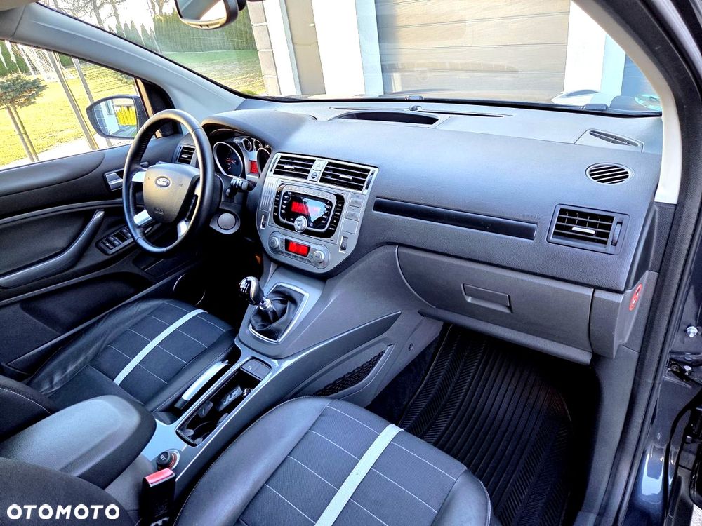 Ford Kuga - 18