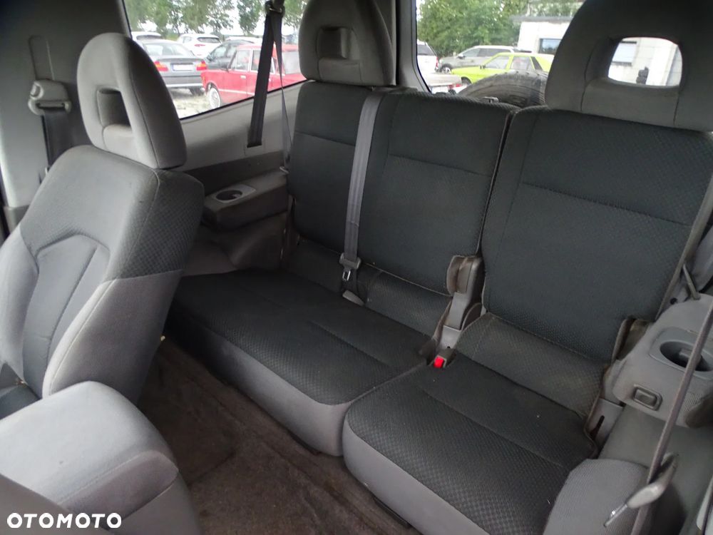Mitsubishi Pajero - 8
