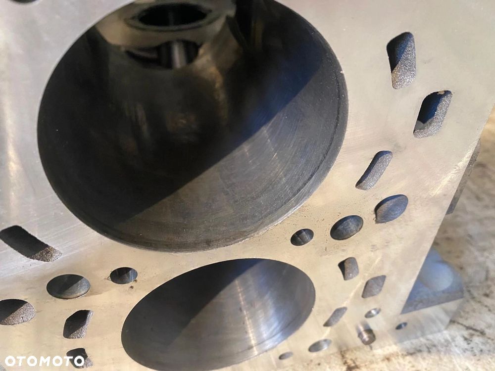 SILNIK GOŁY SŁUPEK MERCEDES BENZ 654920 2.2 CDI - 3