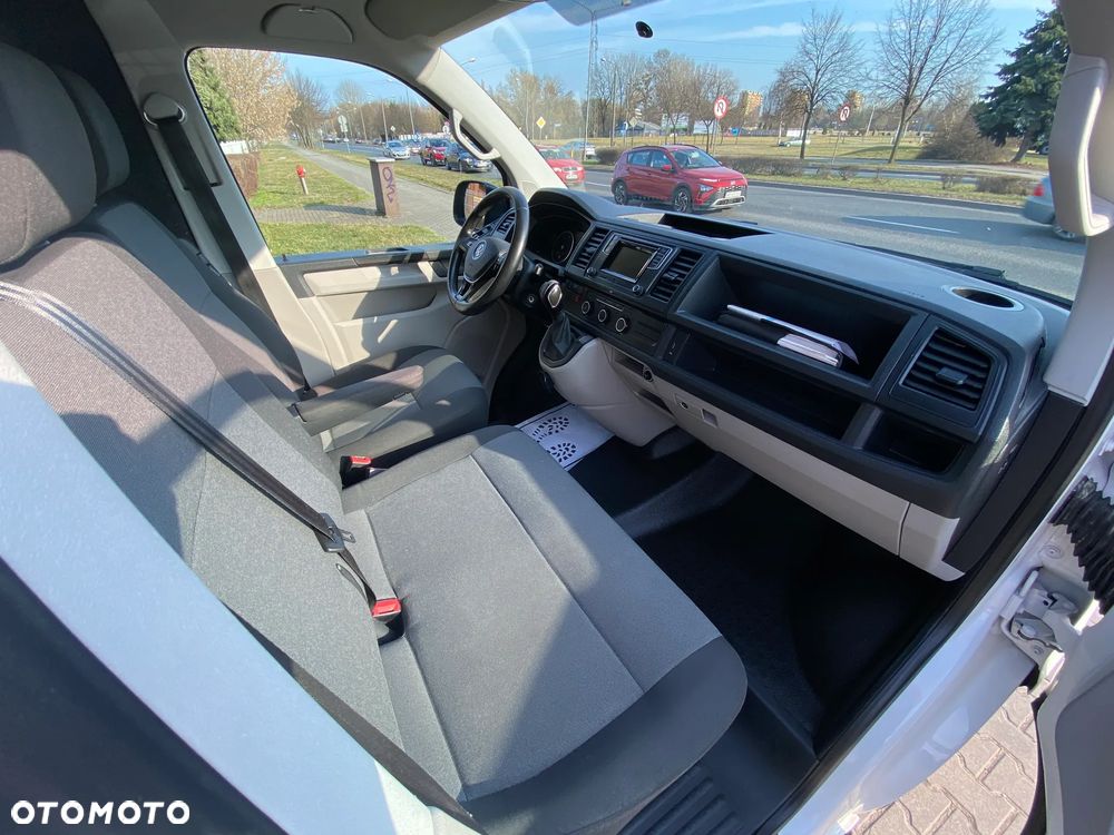 Volkswagen TRANSPORTER 2,0 TDI 140KM DSG L2 DŁUGI NISKI PRZEBIEG - 40