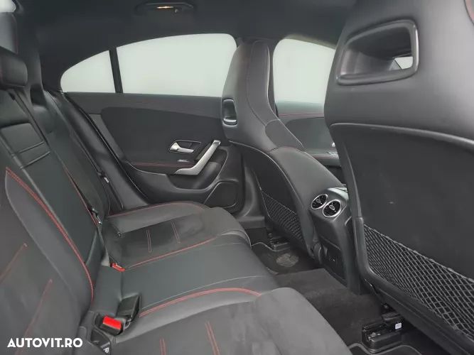 Mercedes-Benz CLA 250 - 14