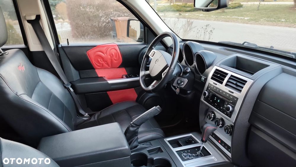 Dodge Nitro 2.8 CRD DPF Automatik R/T - 37