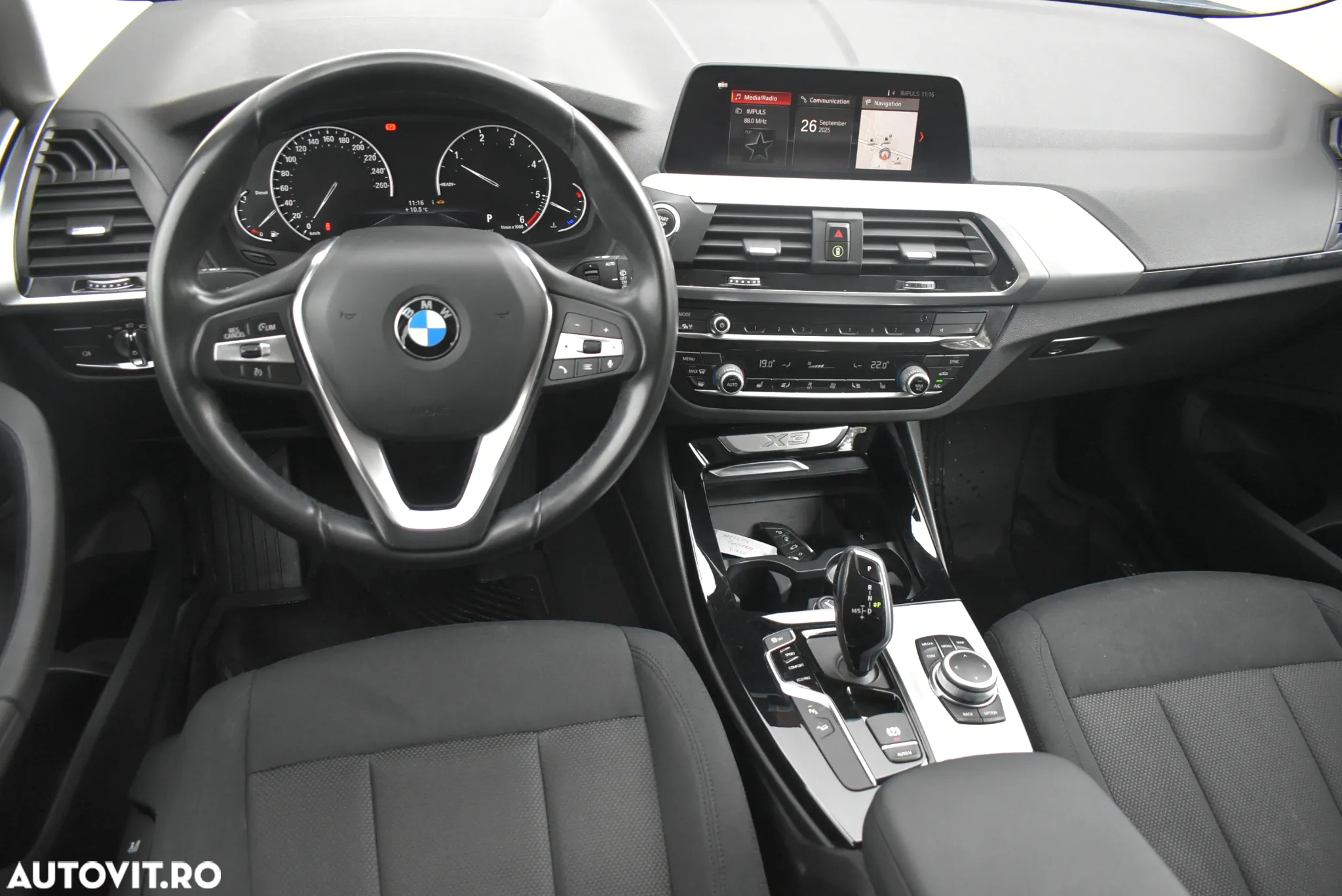 BMW X3 xDrive20d AT Luxury Line - 22