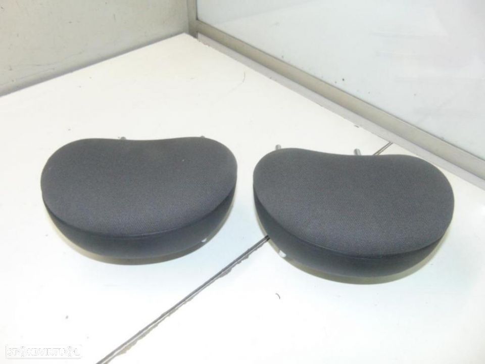 Opel Corsa C encostos de cabeça - 2