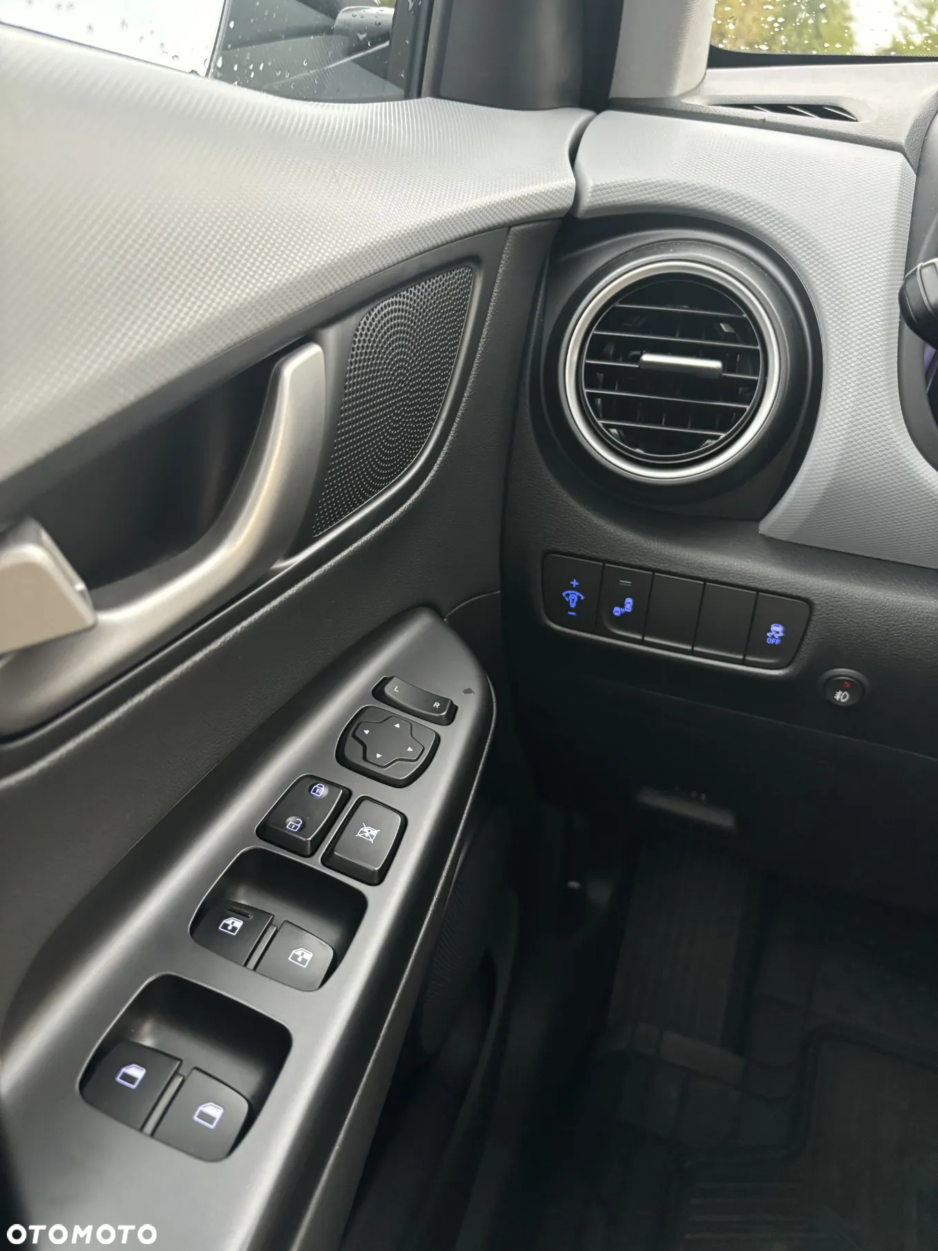 Hyundai Kona 1.6 T-GDI DCT 4WD Premium - 6