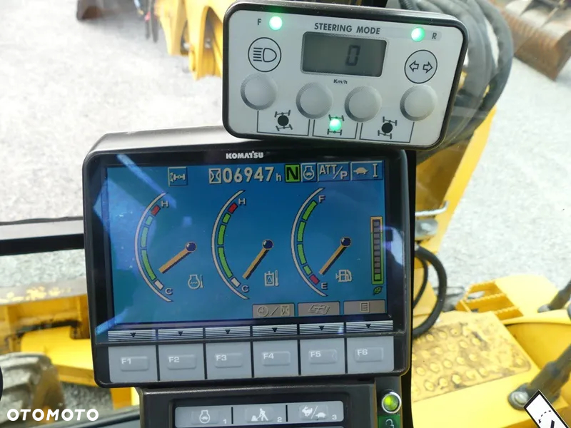 Komatsu PW98MR-8 ROTOTILT ZE SZCZYPCAMI / Z Niemiec // - 18