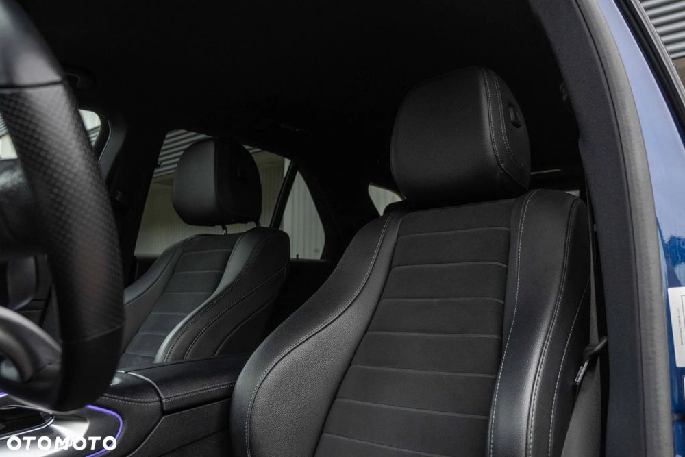 Mercedes-Benz GLE 300 d 4Matic 9G-TRONIC AMG Line - 16