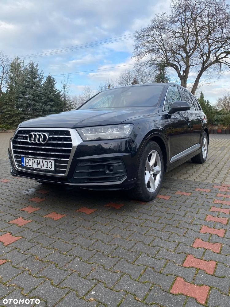 Audi Q7 - 1