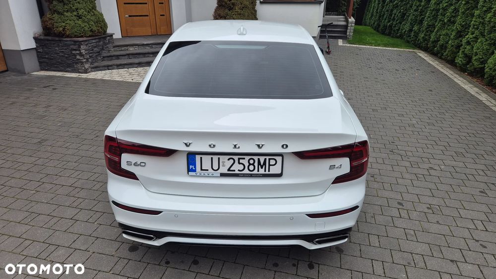 Volvo S60 B4 B R-Design - 10