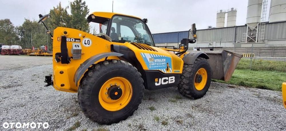 JCB 560-80 Agri Xtra - 3