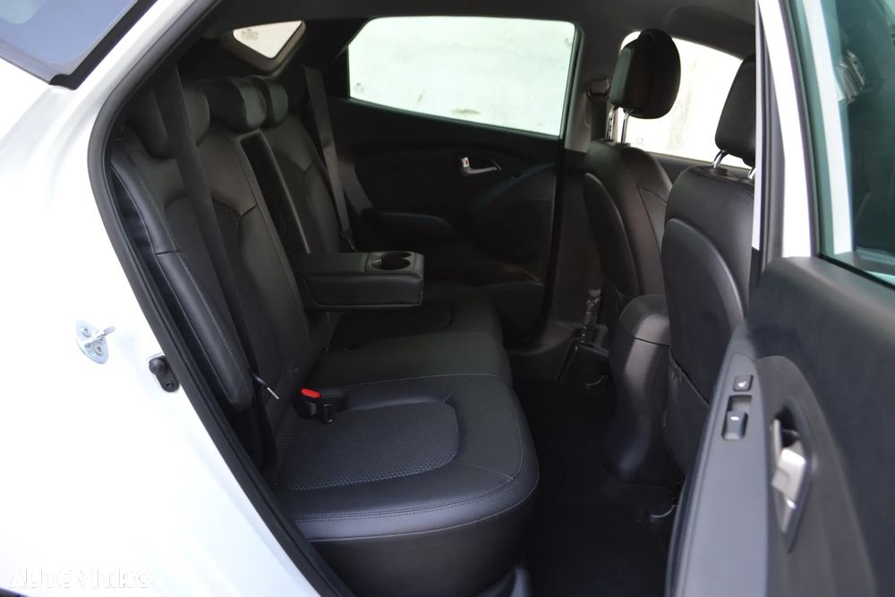 Hyundai ix35 2.0 CRDI 4WD Premium - 8