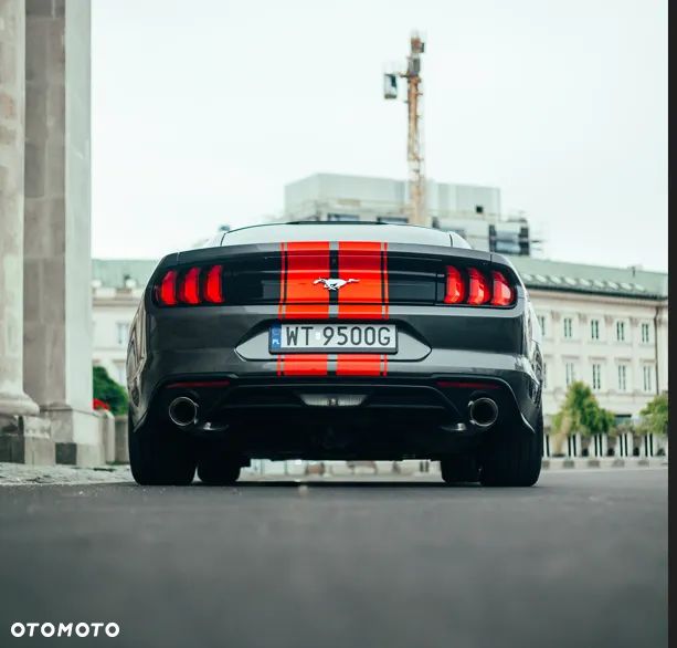 Ford Mustang - 3