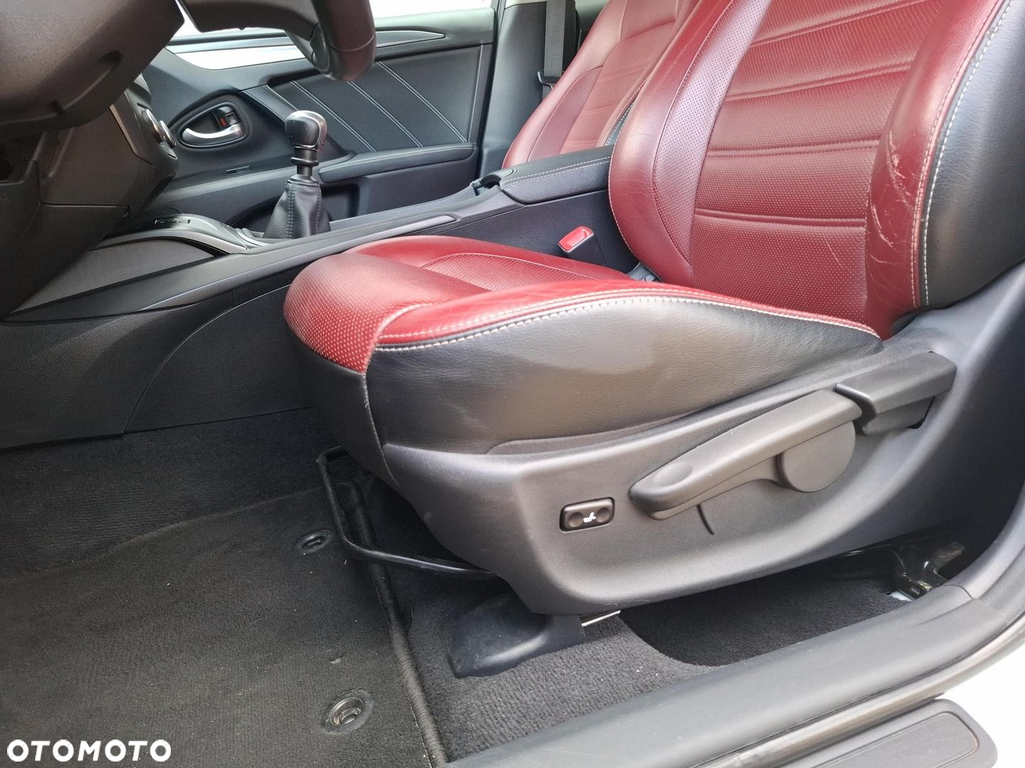 Toyota Avensis 1.8 Selection - 13