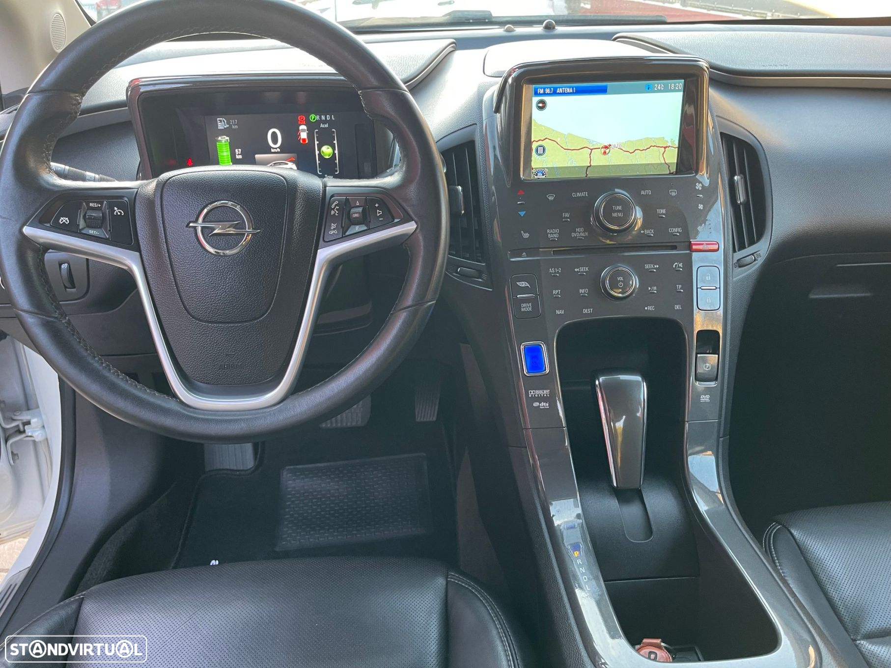Opel Ampera-e - 25