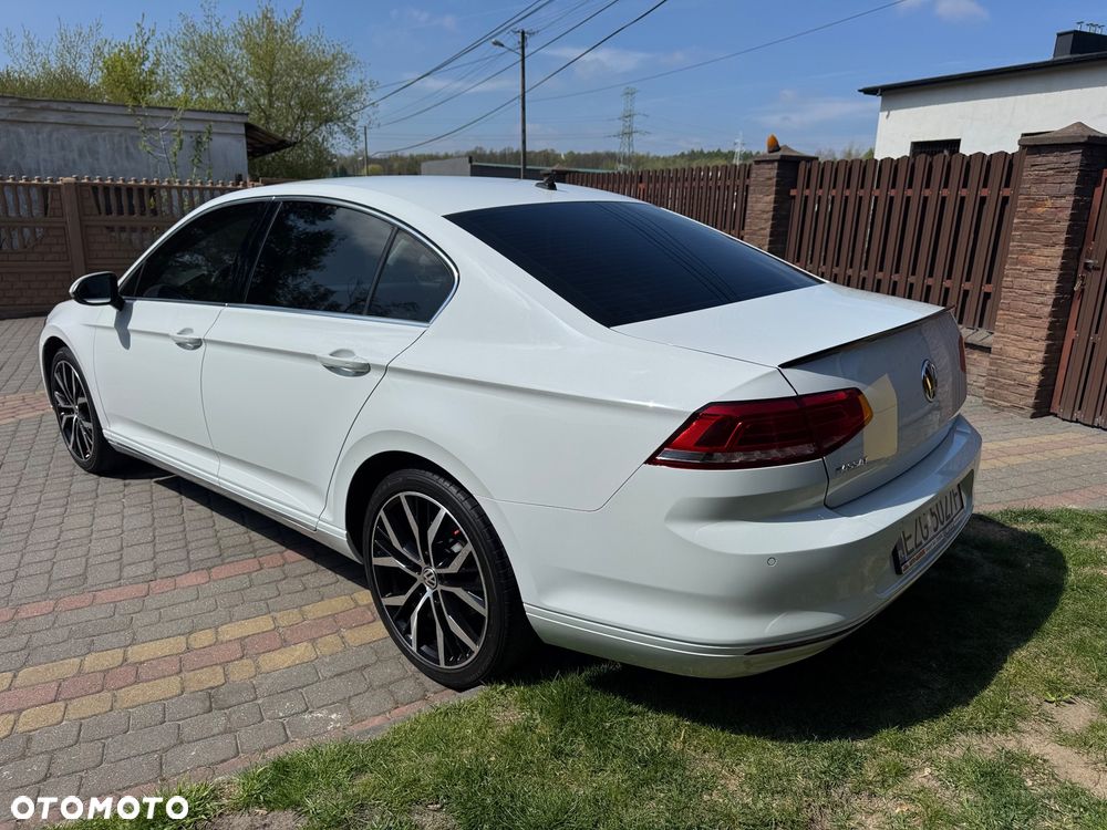 Volkswagen Passat 1.4 TSI BMT Comfortline - 12