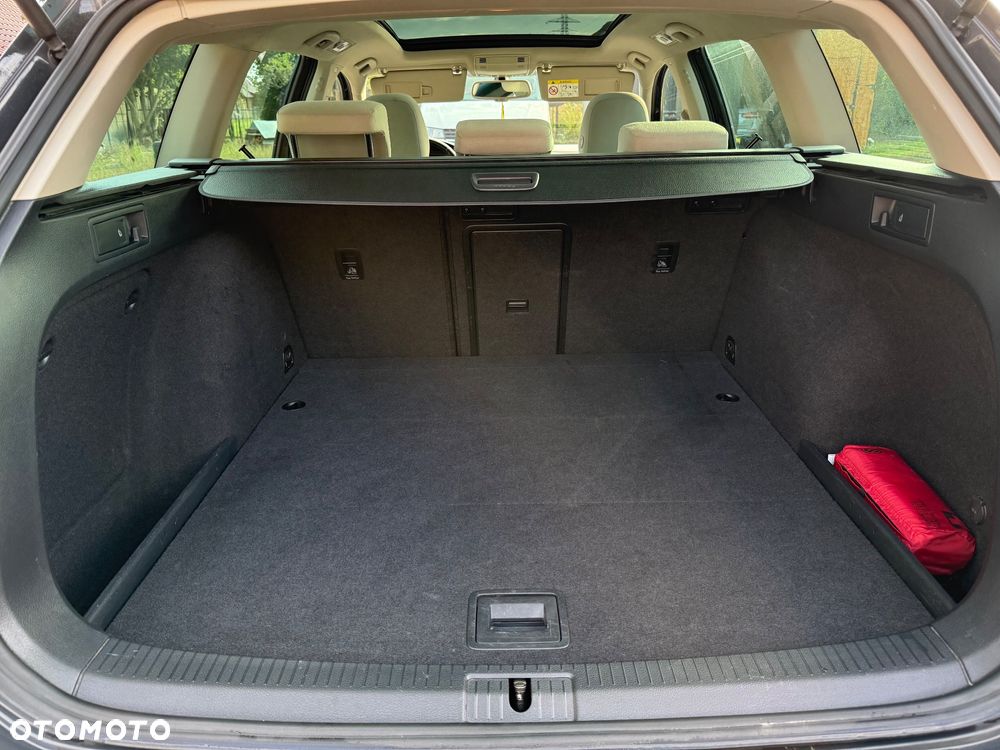 Volkswagen Golf VII 1.6 TDI BMT Highline DSG - 38