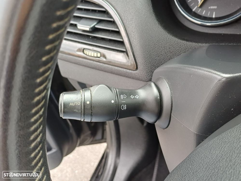 Renault Mégane Sport Tourer ENERGY dCi 130 Start & Stopp Bose Edition - 24