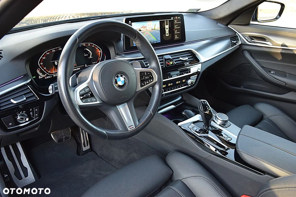 BMW Seria 5 520d MHEV - 15