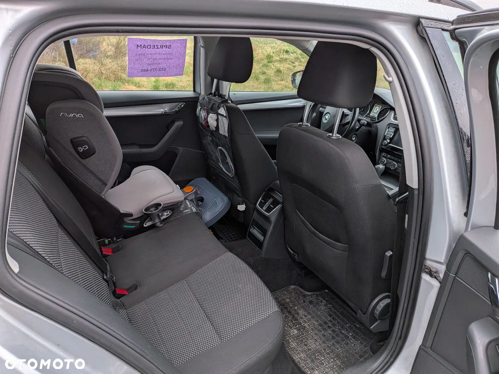 Skoda Octavia 1.6 TDI Ambition DSG - 11