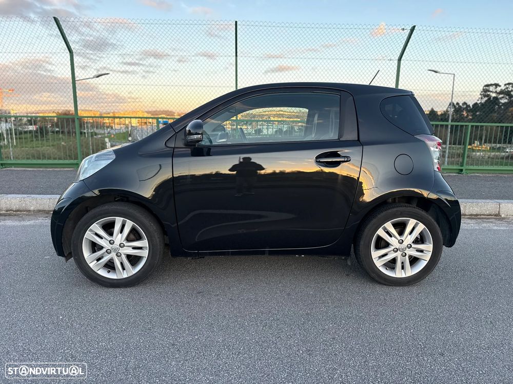 Toyota iQ 1.33 VVT-i 2 NAVI+Bluetooth - 3
