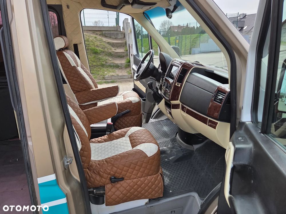 Mercedes-Benz Sprinter - 17