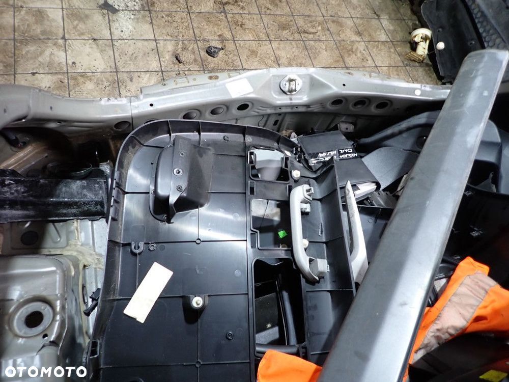 HONDA CIVIC VIII UFO HB 5D PAS TYLNY WANNA  B92P - 4