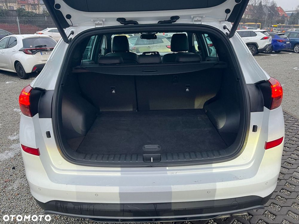 Hyundai Tucson - 11