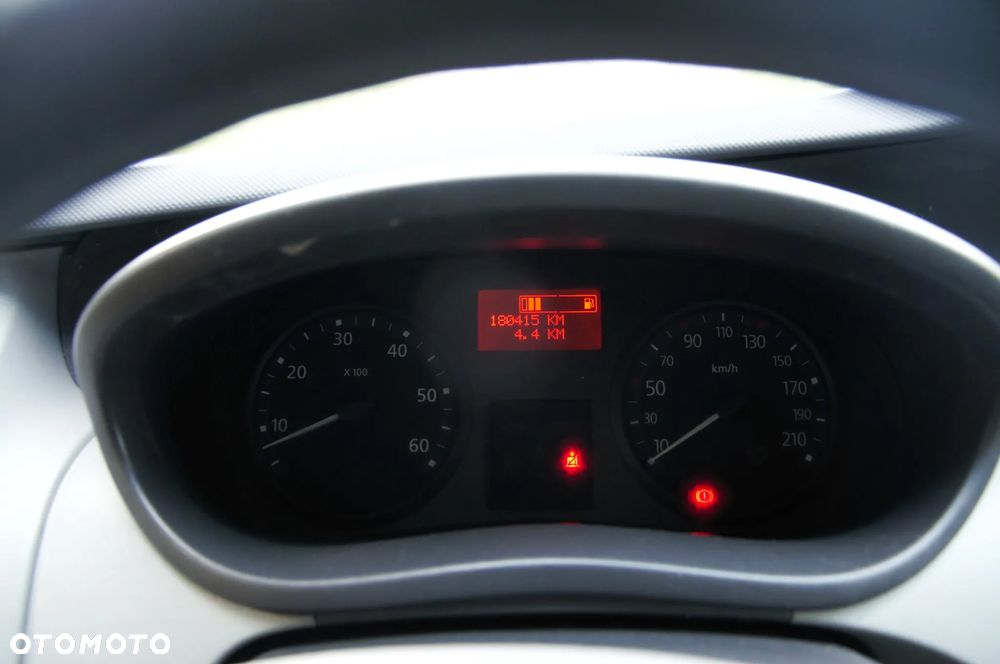 Renault Trafic - 28