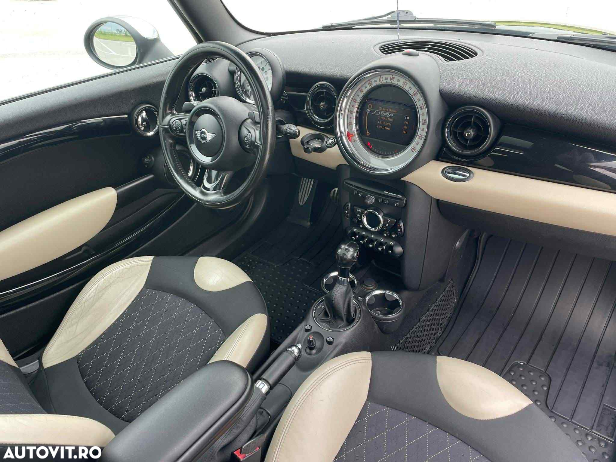 Mini Clubman Cooper S - 11