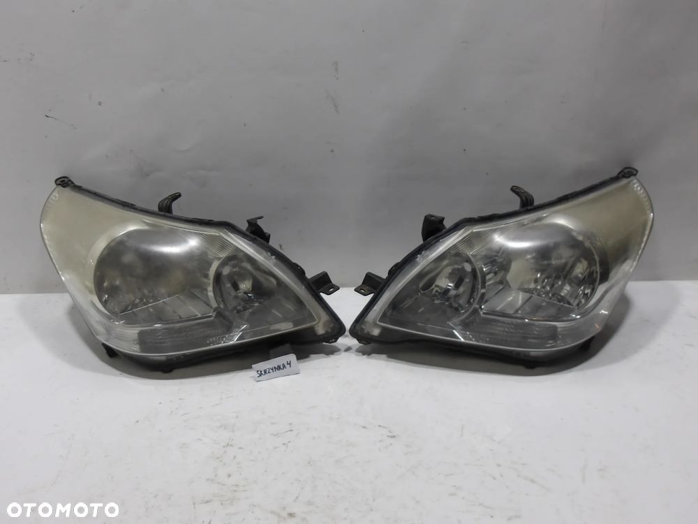 LAMPA LEWA PRAWA PRZÓD PRZEDNIA TOYOTA VERSO F-VAT - 1
