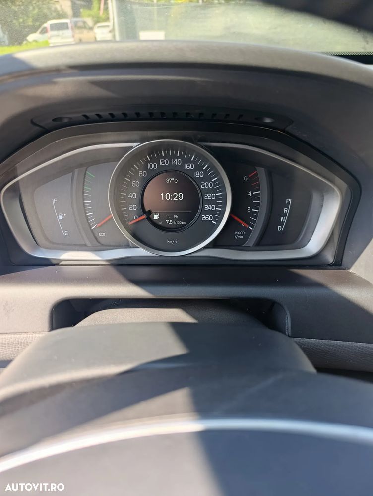 Volvo XC 60 D4 Geartronic Momentum - 14