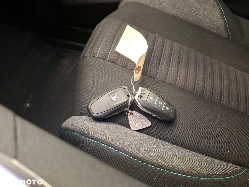 Peugeot 3008 1.5 BlueHDi Crossway S&S EAT8 - 9