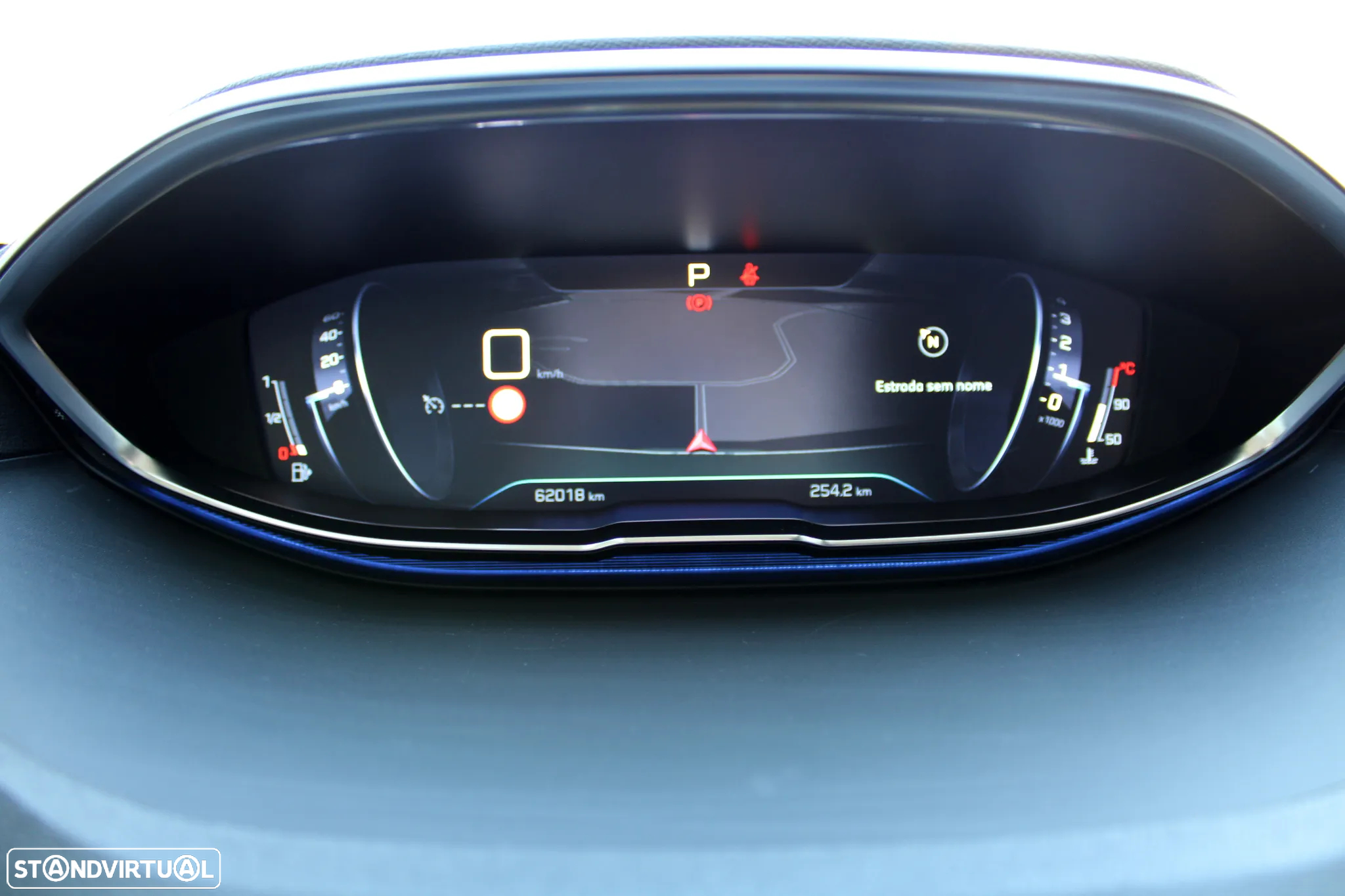 Peugeot 5008 1.5 BlueHDi Allure EAT8 - 47
