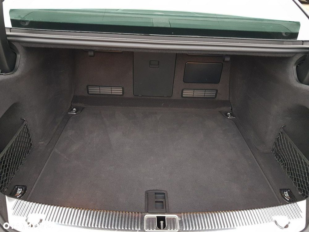 Audi A8 4.2 FSI Quattro - 14