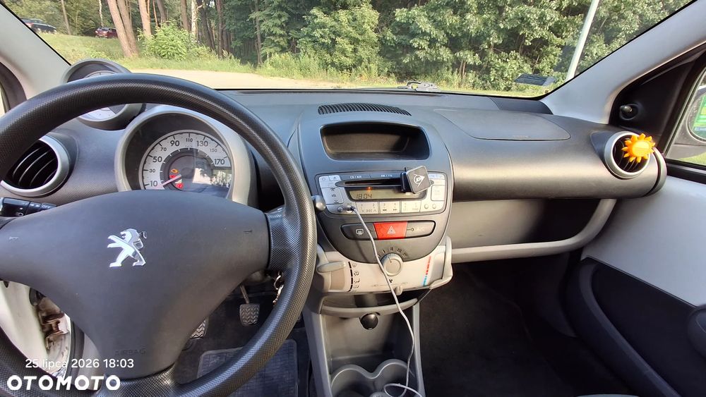 Peugeot 107 1.0 Trendy - 9