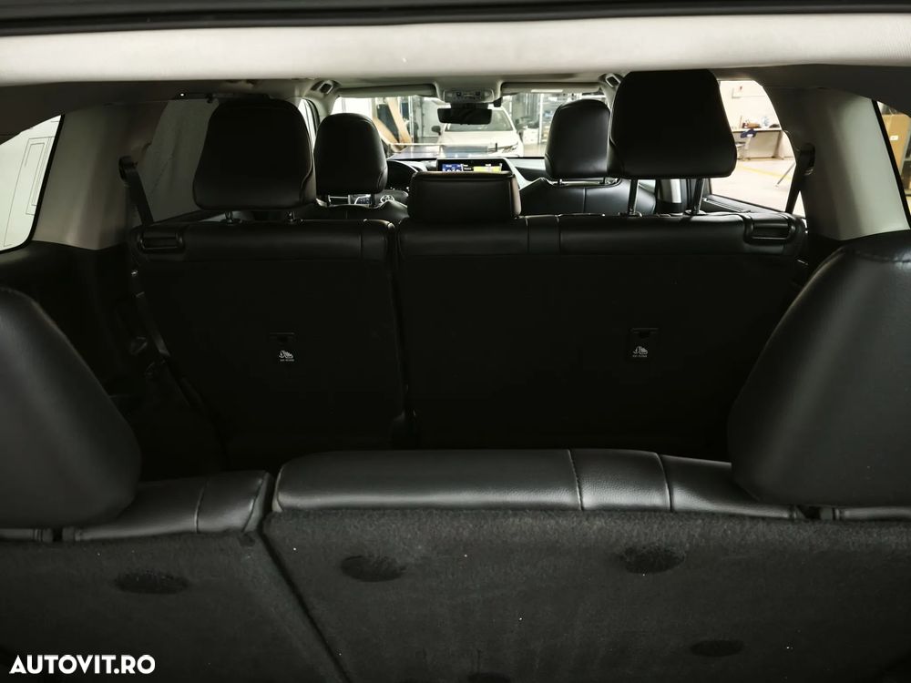 Toyota Highlander 2.5 Hybrid Luxury - 11